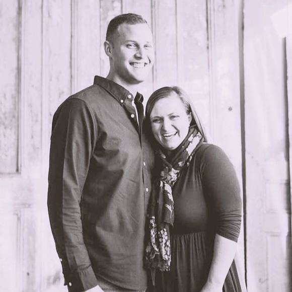 Meet your Posher, Stephanie - Picture 1 of 1